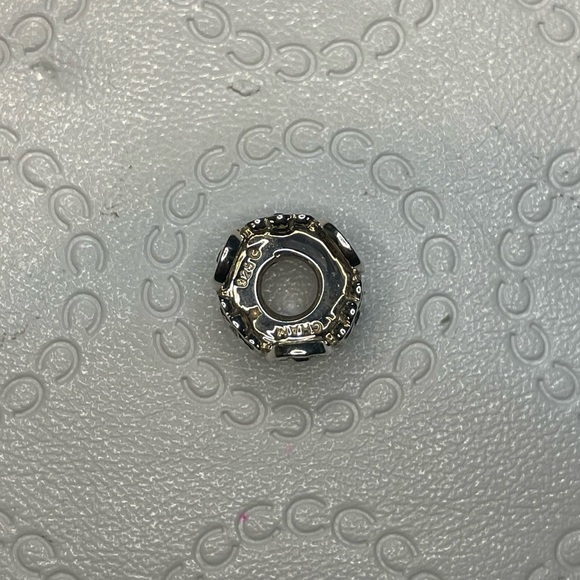 Chamilia Daisy Bouquet Black & White Swarovski Crystal Charm - Picture 4 of 6